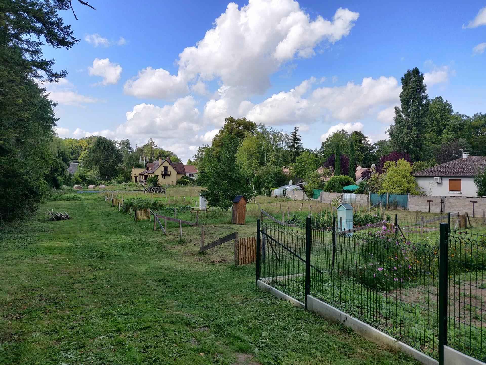 Terrain calme à Meung-sur-Loire
